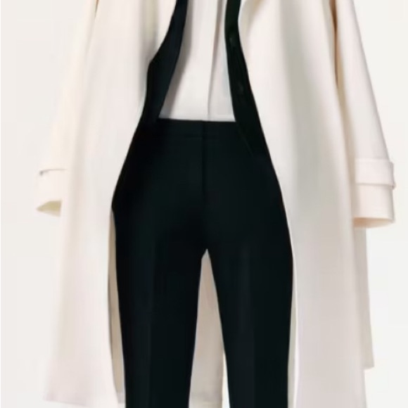 Theory Oaklane Trench Coat in White Crepe, Size 8; never worn. - Picture 2 of 3